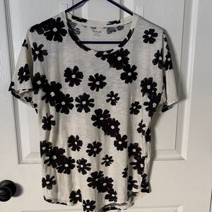 Madewell black and ivory floral tee